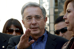 El expresidente Álvaro Uribe Vélez deberá entregar en dos meses su lugar de residencia en el Centro de Estudios Superiores de la Policía (Cespo), ... - Jueves_28_8_2014%40%40alvaro%2520uribe%2520velez